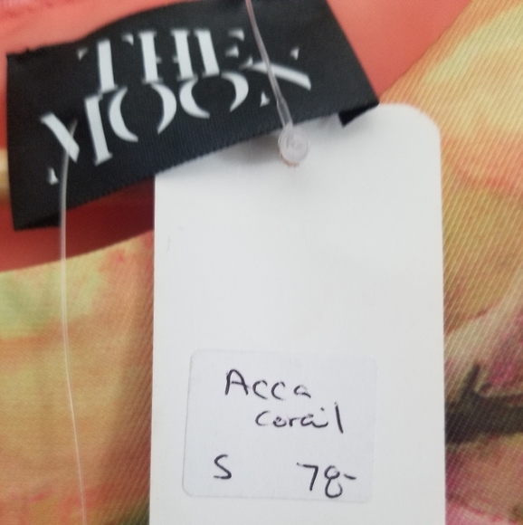 Coral Dress from BOUTIQUE 1861 - Picture 6 of 9